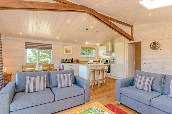 Honeysuckle Lodge - Hazelhurst Lodges, Ashover