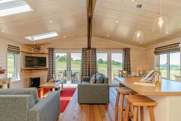 Honeysuckle Lodge - Hazelhurst Lodges, Ashover