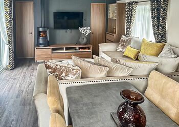 Loweswater Lodge, Ennerdale Lodge - Herdwick Croft, Bassenthwaite, near Keswick