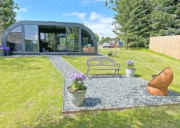 Glamping Pod with hot tubPet Friendly - Herdwick Croft, Bassenthwaite, near Keswick