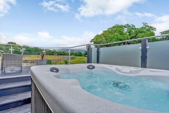 Premium 2 bedroom holiday home with hot tubPet friendly - Herdwick Croft, Bassenthwaite, near Keswick