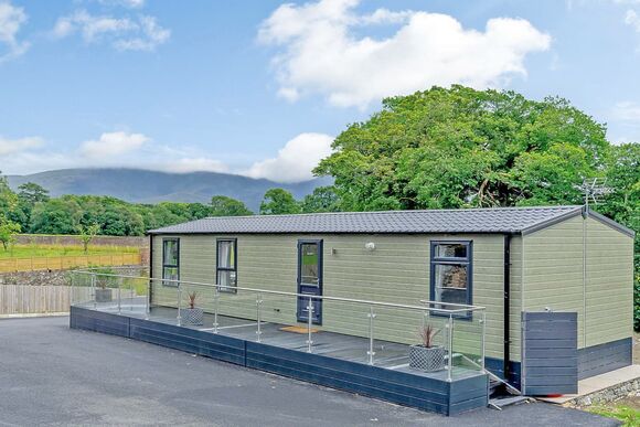 Premium 2 bedroom holiday home with hot tubPet friendly - Herdwick Croft, Bassenthwaite, near Keswick