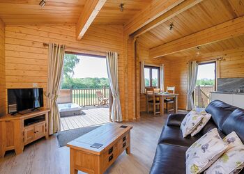 Blyth Premier - Heathside Lodges, Wenhaston, Halesworth