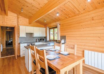Waveney Lodge - Heathside Lodges, Wenhaston, Halesworth