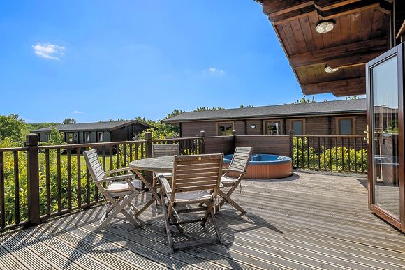 Waveney Lodge - Heathside Lodges, Wenhaston, Halesworth
