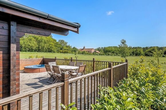 Deben Lodge - Heathside Lodges, Wenhaston, Halesworth