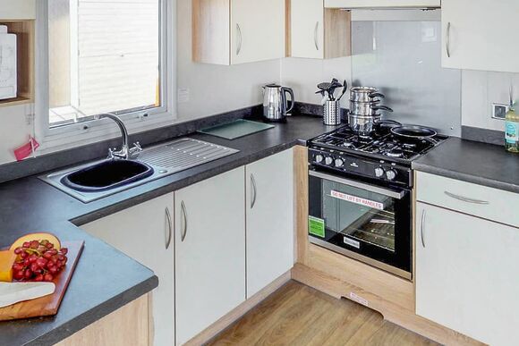 Gold  2 Caravan - Hedley Wood Holiday Park, Bridgerule, Holsworthy