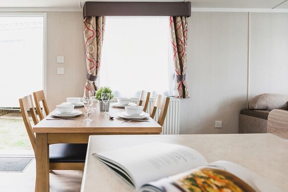 Silver  2 Caravan (Pet) - Hedley Wood Holiday Park, Bridgerule, Holsworthy