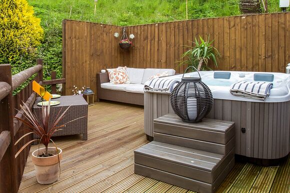 Kingfisher Lakeside Lodge - Herons Lake Retreat, Caerwys, Flintshire