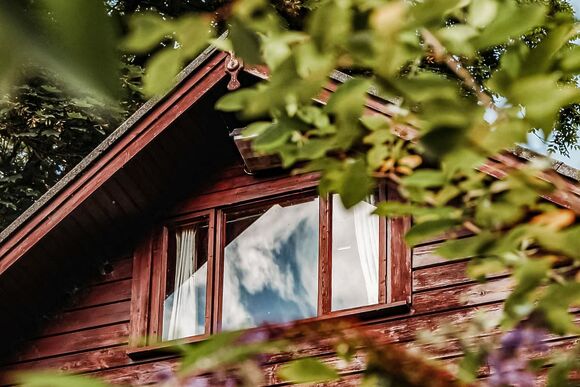 Eagle Lodge - Herons Lake Retreat, Caerwys, Flintshire