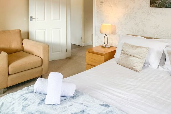 Moorhen Cottage - Herons Lake Retreat, Caerwys, Flintshire