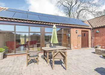 Helsey Farm Cottages, Helsey