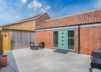 The Parlour - Helsey Farm Cottages, Helsey