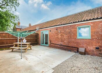 The Parlour - Helsey Farm Cottages, Helsey