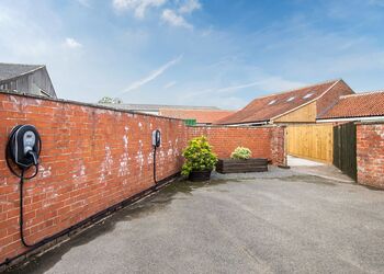The Parlour - Helsey Farm Cottages, Helsey