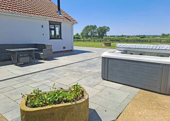 Westfields Bungalow - Helsey Farm Cottages, Helsey