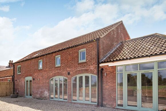 The Corn Store - Helsey Farm Cottages, Helsey