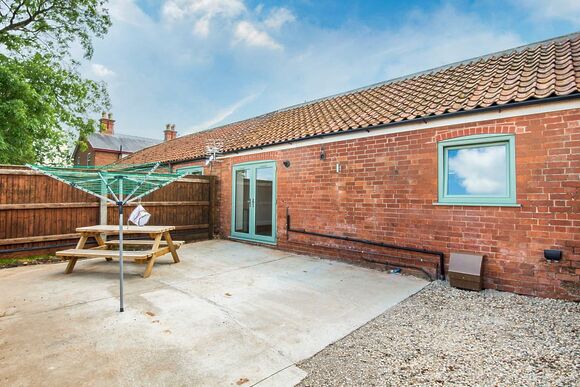 The Parlour - Helsey Farm Cottages, Helsey