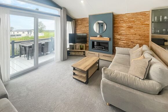 Platinum 6 berth Lodge - Helsey Farm Cottages, Helsey