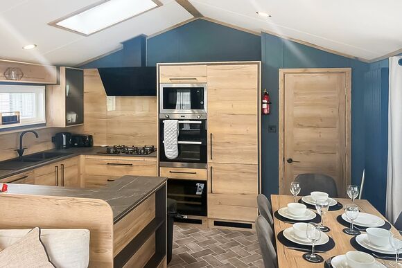 Platinum 6 berth Lodge - Helsey Farm Cottages, Helsey