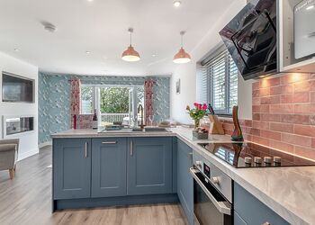 Waterlily Cottage - Herons Mead Cottages, Orby