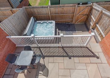 Red Robin Cottage - Herons Mead Cottages, Orby