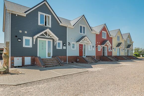 Red Robin Cottage - Herons Mead Cottages, Orby