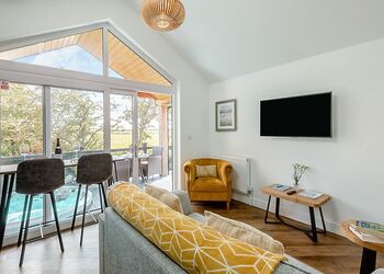 Bloom Lodge - Herons Mead Lodges , Orby
