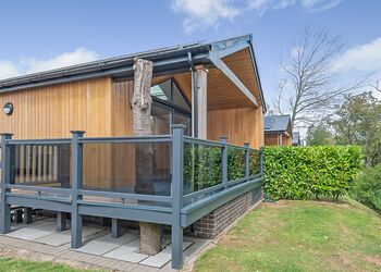 Bloom Lodge - Herons Mead Lodges , Orby