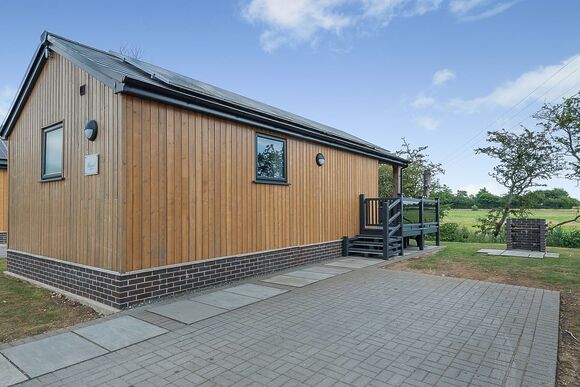 Bloom Lodge - Herons Mead Lodges , Orby