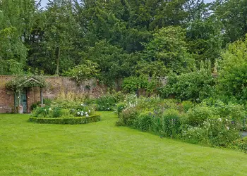 Henlle Hall Cottages, Henlle, Nr Oswestry