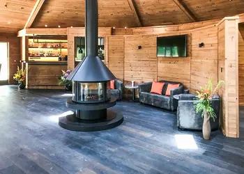 Henlle Hall Cottages, Henlle, Nr Oswestry