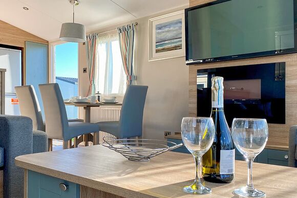 Gwenver 2 - Hendra Holiday Park, Newquay