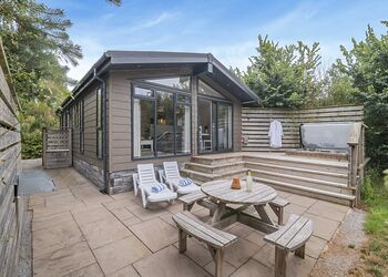 Rabbits Warren Lodge - Henfields Country Retreat, Cannington