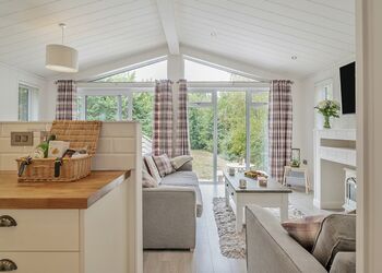 Rabbits Warren Lodge - Henfields Country Retreat, Cannington