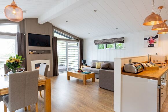 Otters View Lodge - Henfields Country Retreat, Cannington