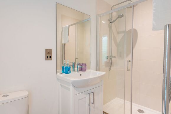 Otters View Lodge - Henfields Country Retreat, Cannington