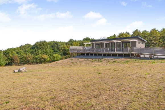 Hedgehog Lodge - Henfields Country Retreat, Cannington