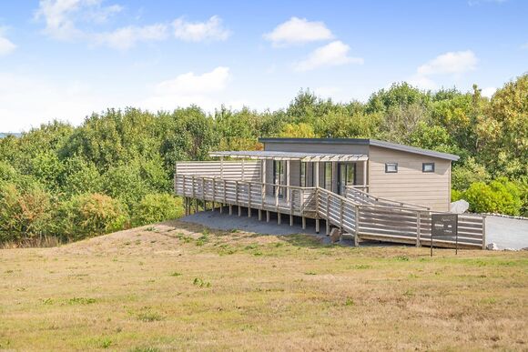 Hedgehog Lodge - Henfields Country Retreat, Cannington