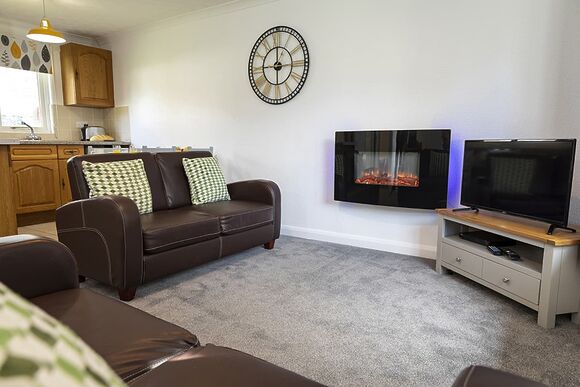 Bronze 2 Bungalow - Hengar Manor Country Park, St Tudy, Bodmin