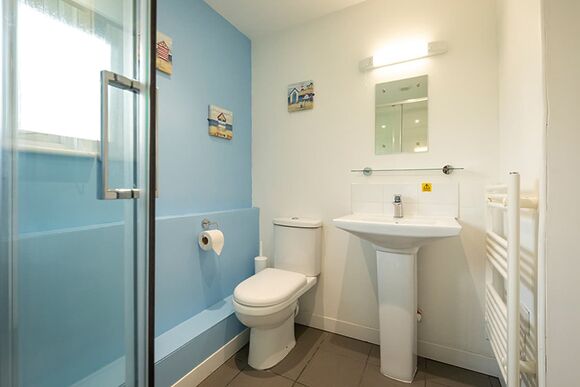 2 Bedroom Pet Friendly Bungalow - Hengar Manor Country Park, St Tudy, Bodmin