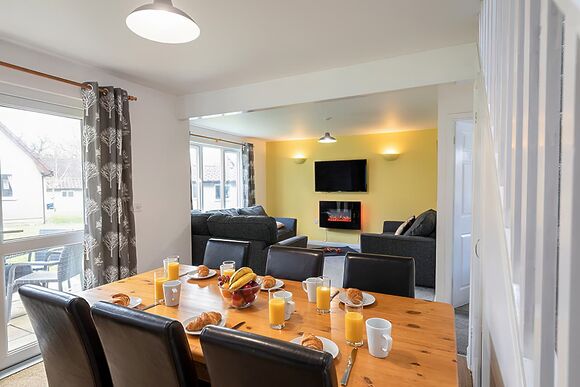 4 Bedroom Villa Sleeps 10 - Hengar Manor Country Park, St Tudy, Bodmin