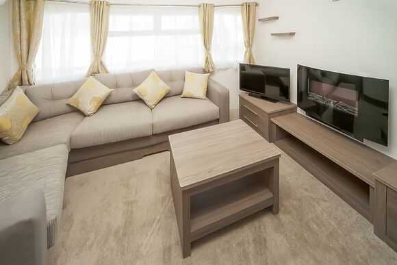 Silver  2 Caravan (Pet Friendly) - Hengar Manor Country Park, St Tudy, Bodmin