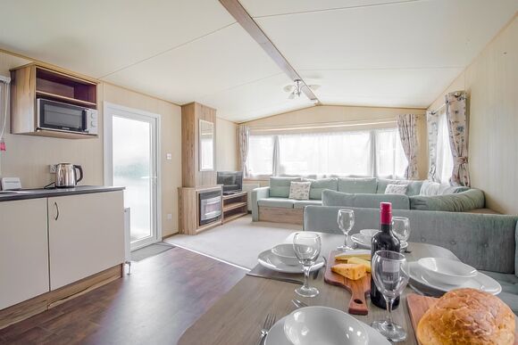 Silver  3 Caravan (Pet Friendly) - Hengar Manor Country Park, St Tudy, Bodmin