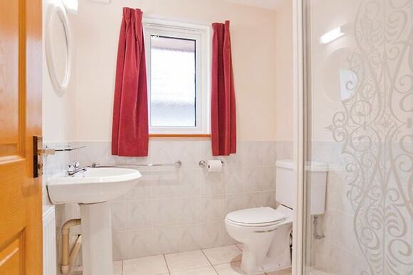 4 Bedroom Villa Sleeps 8 - Hengar Manor Country Park, St Tudy, Bodmin