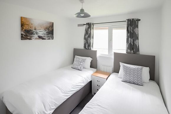 Gold 2 Bungalow - Hengar Manor Country Park, St Tudy, Bodmin