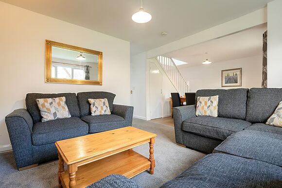 4 Bedroom Pet Friendly Villa Sleeps 10 - Hengar Manor Country Park, St Tudy, Bodmin