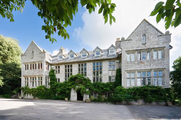 Butlers Quarters Apartment - Hengar Manor Country Park, St Tudy, Bodmin