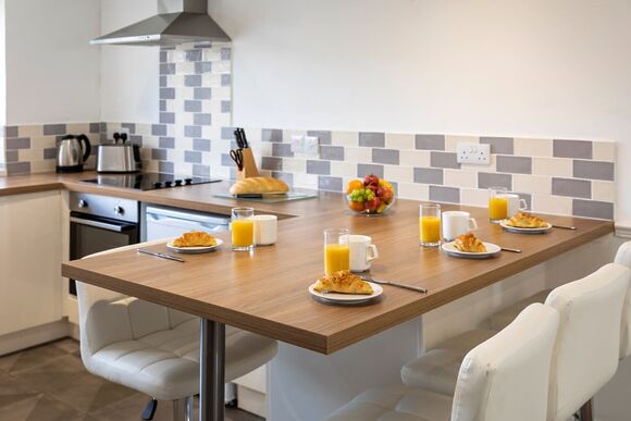 Butlers Quarters Apartment - Hengar Manor Country Park, St Tudy, Bodmin