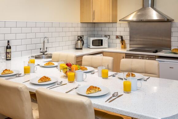 Secret Garden Apartment - Hengar Manor Country Park, St Tudy, Bodmin